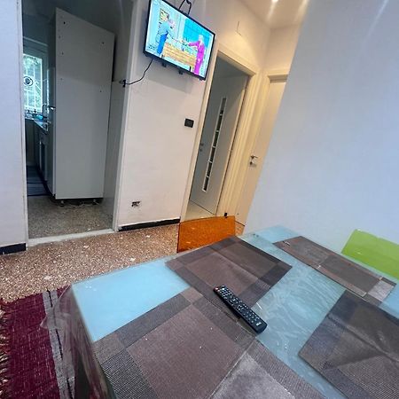 Entire 3 Bed Rooms Apartment,Centrum Genua Exterior foto