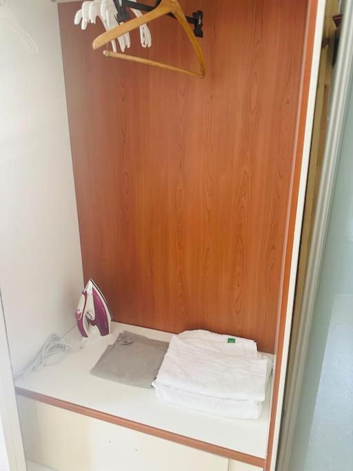 Entire 3 Bed Rooms Apartment,Centrum Genua Exterior foto