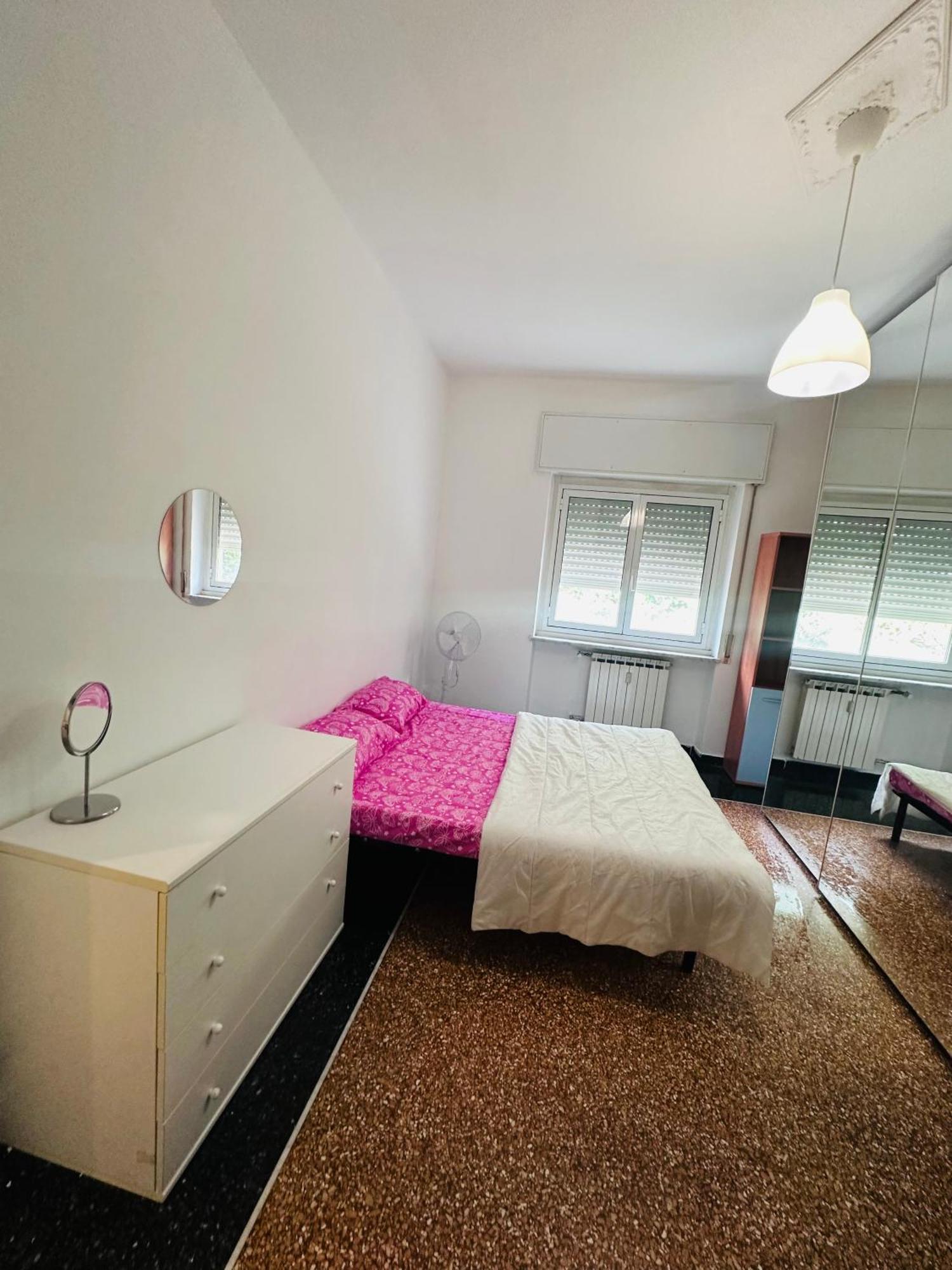 Entire 3 Bed Rooms Apartment,Centrum Genua Exterior foto
